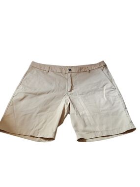 lululemon athletica Men's Light Beige Yellow Flat-Front Shorts